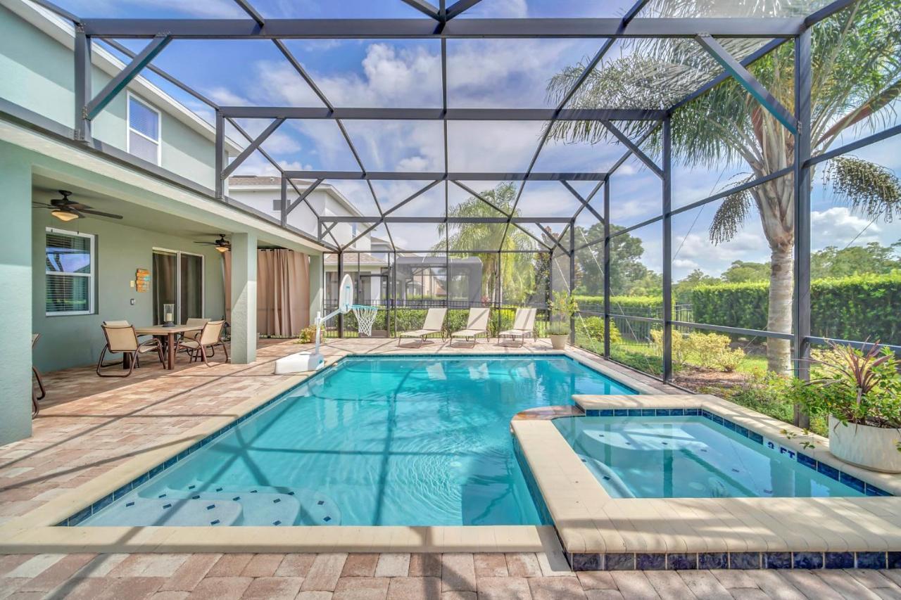 Spacious 8br Family House With Private Caged Pool And Full Size Crib Near Orlando