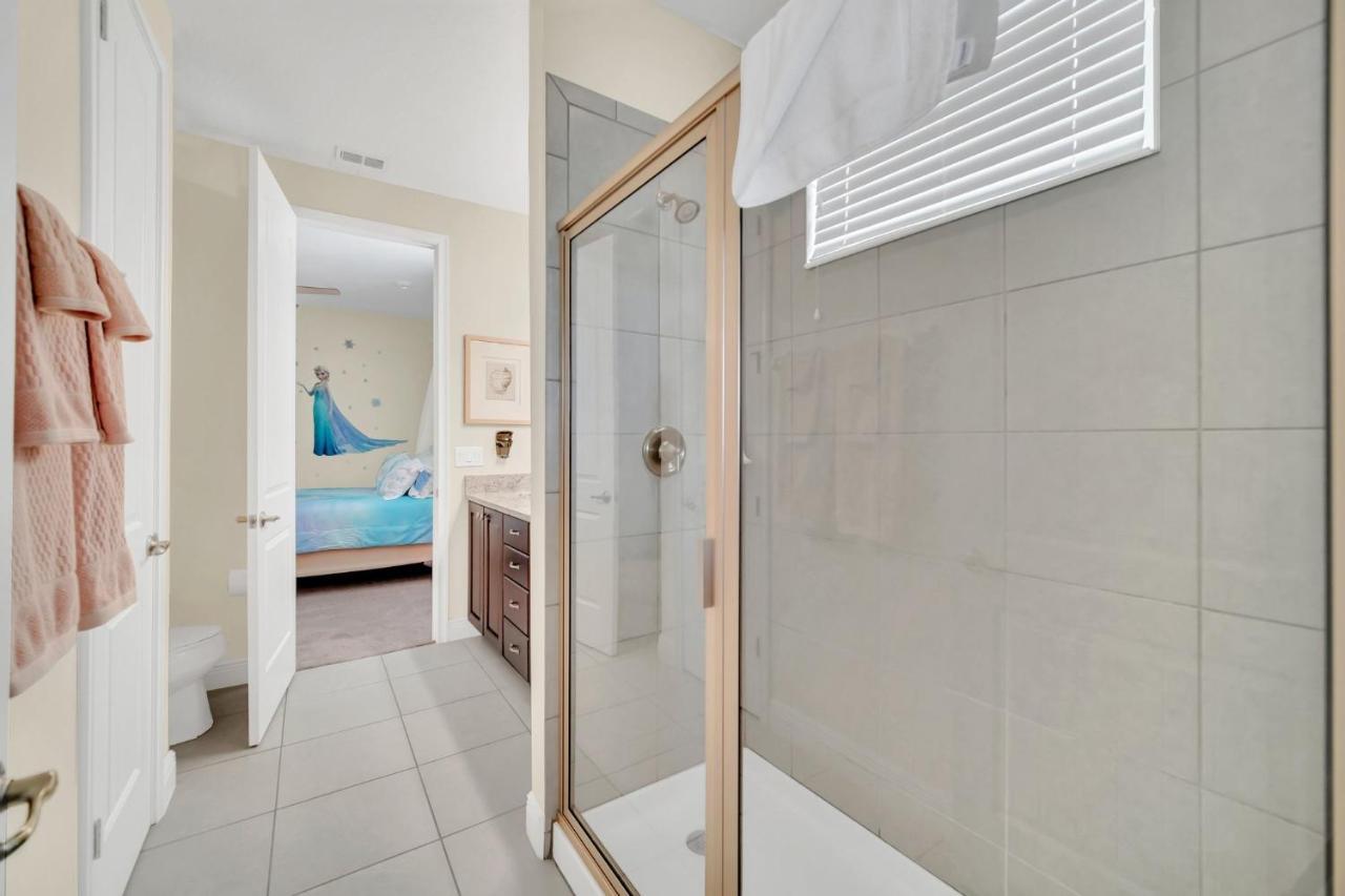 Spacious 8br Family House With Private Caged Pool And Full Size Crib Near * Orlando