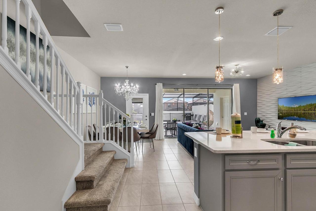 5 Bedrooms - 4,5 Bathrooms - Windsor At Westside 8928 Sa *