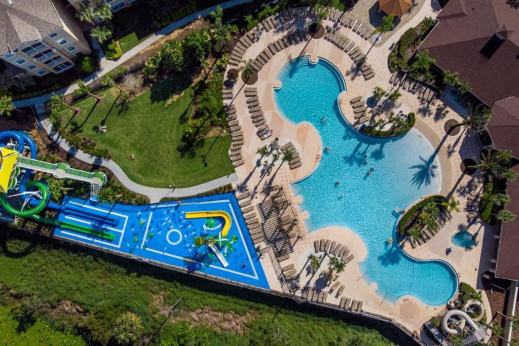 Villa Windsor Hills 5 Bed, 5 Bath 2500