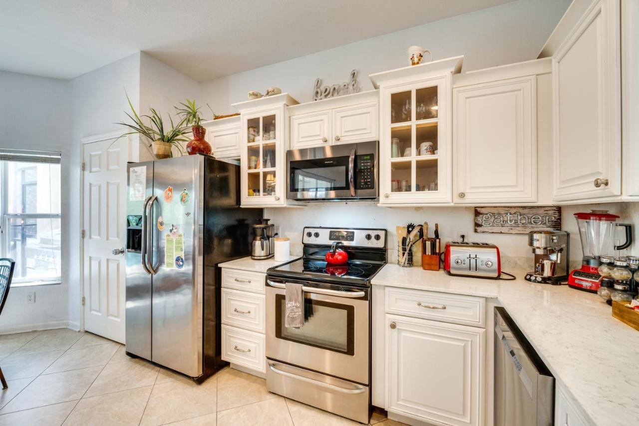 Spacious In Gated Resort, 2 Mi To Disney! Holiday home *