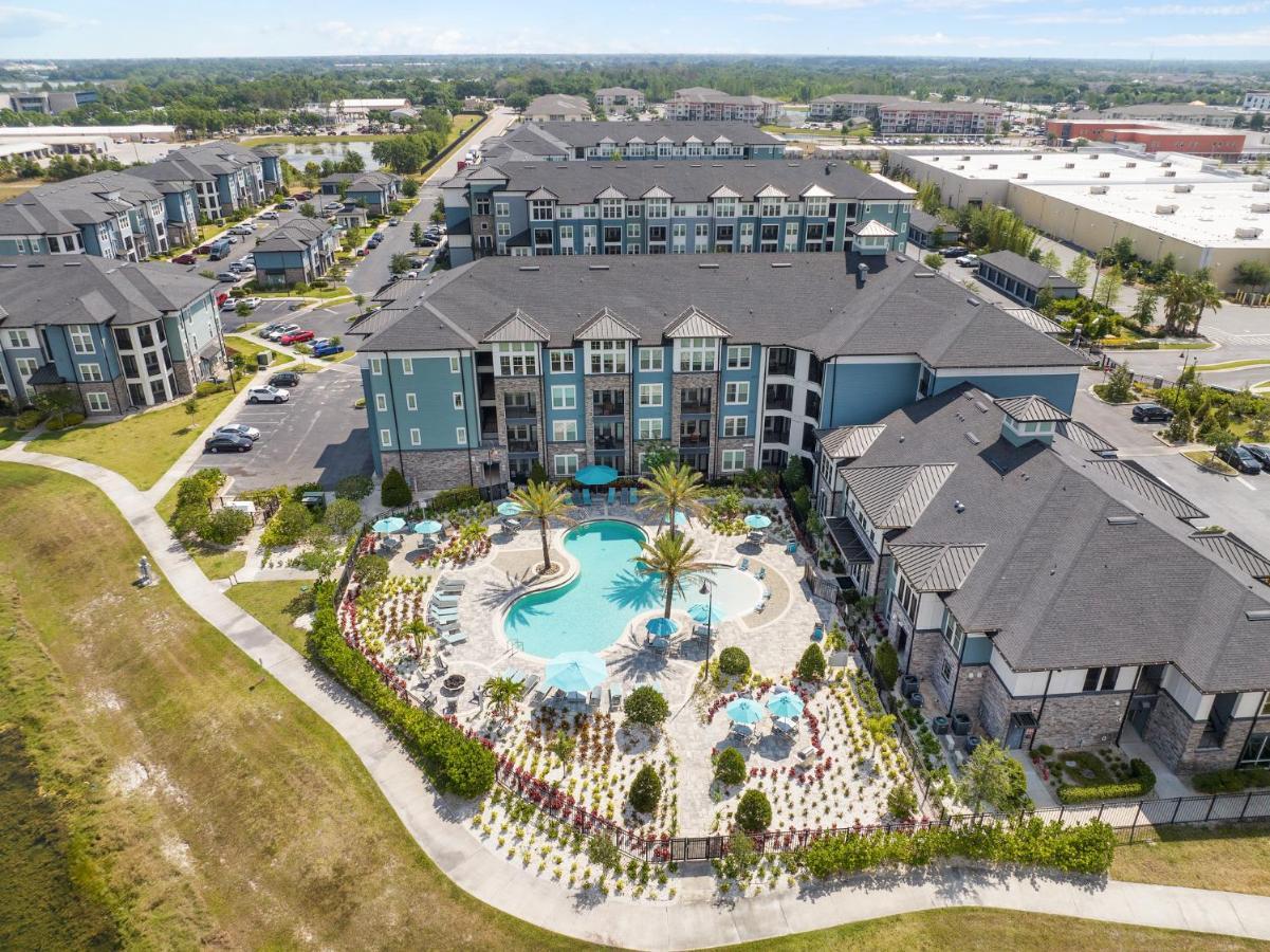 2br 2ba In Apartment *