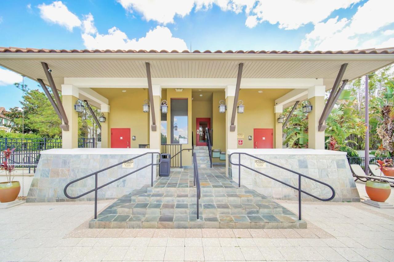 4br Townhouse - Access - Steps To Apartment