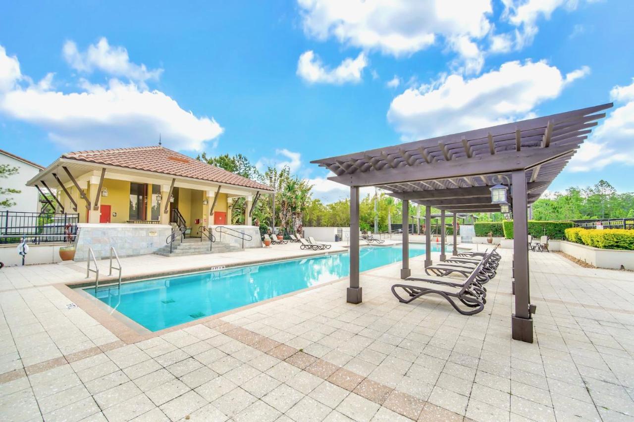 Apartment 4br Townhouse - Access - Steps To