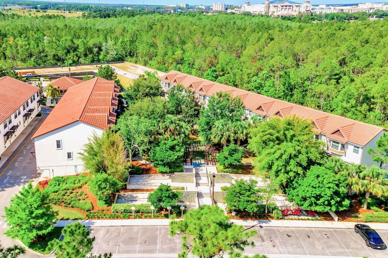 4br Townhouse - Access - Steps To Apartment Orlando
