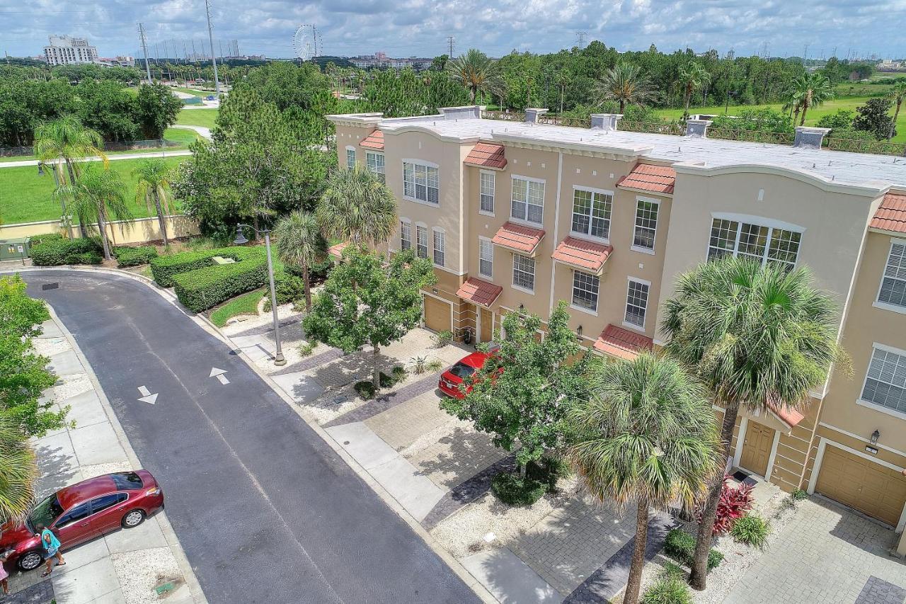 Vista Cay Resort, Next To Universal 821 Townhouse Holiday home *