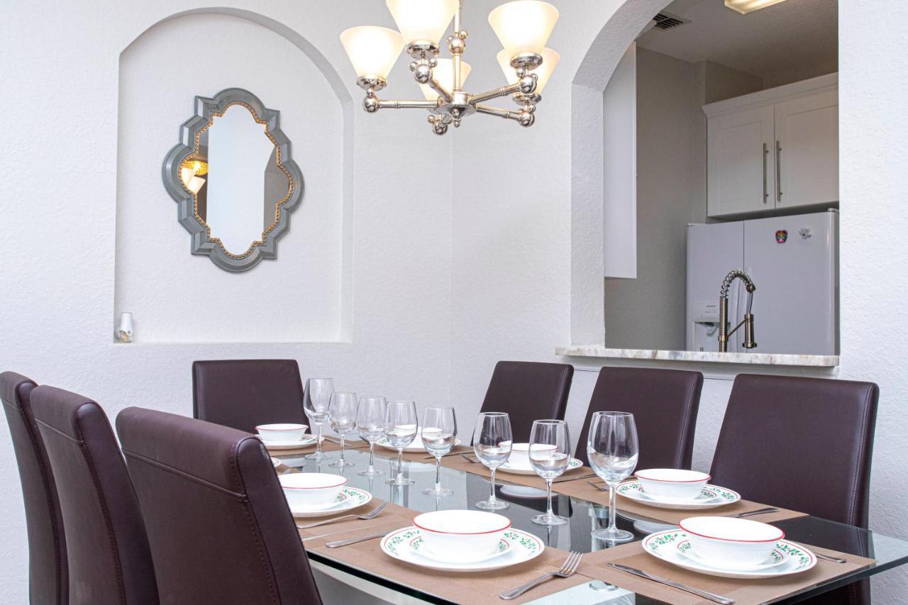 Winsor Dream - 3 Bedrooms 2 Miles From 103 Apartment *