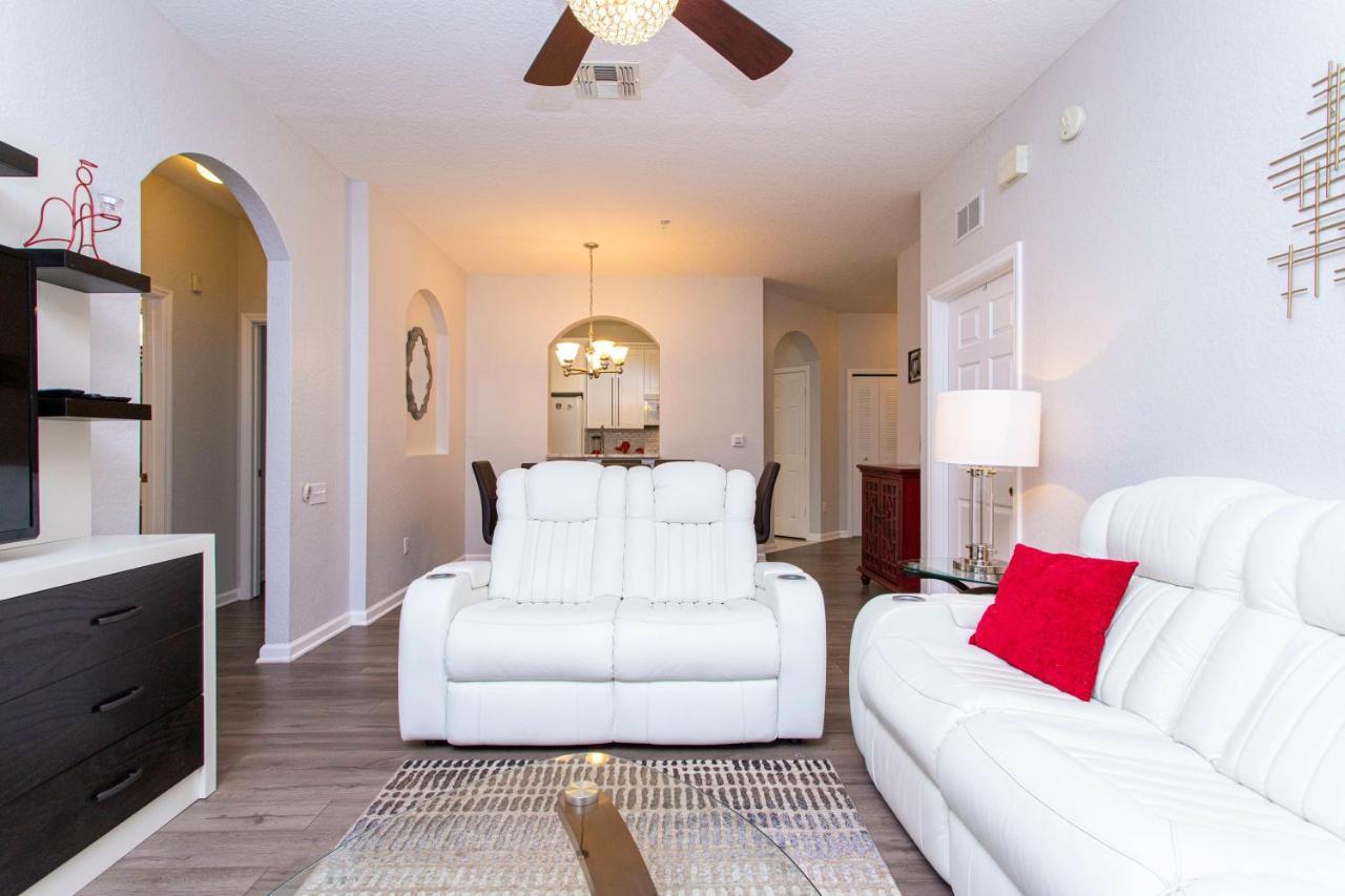 Apartment Winsor Dream - 3 Bedrooms 2 Miles From 103 *