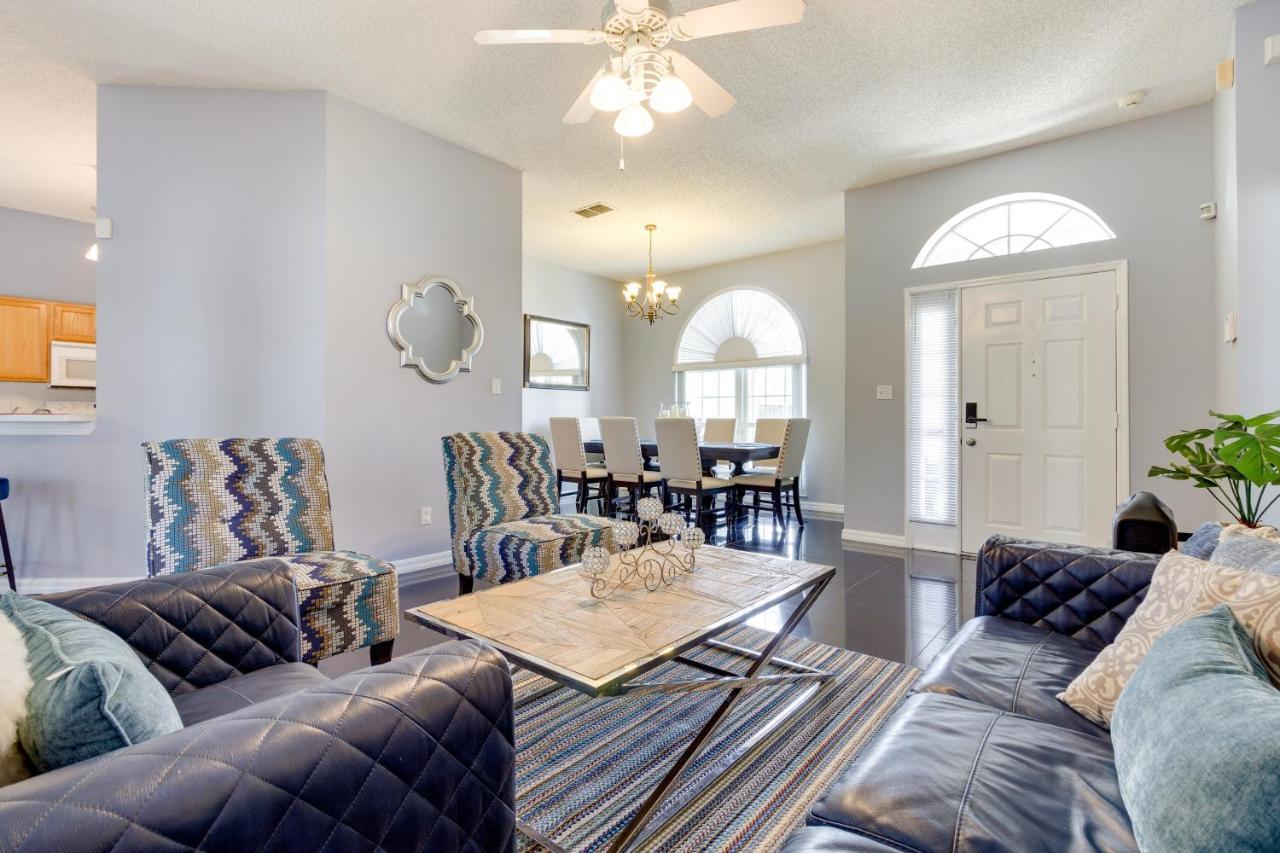Spacious Orland With Private Pool!
