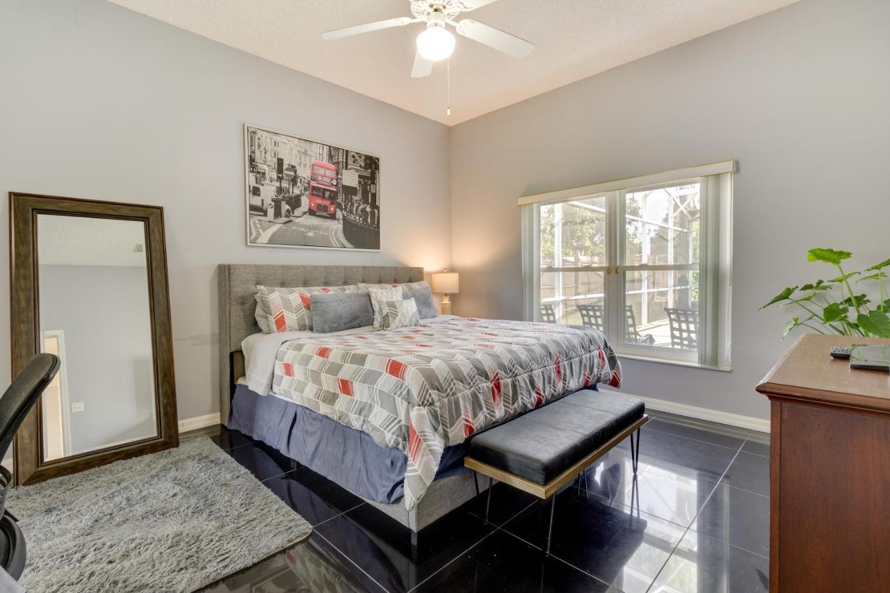 Spacious Orland With Private Pool! *