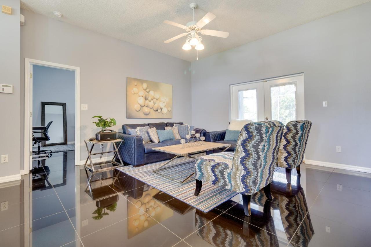 Spacious Orland With Private Pool! Holiday home Orlando