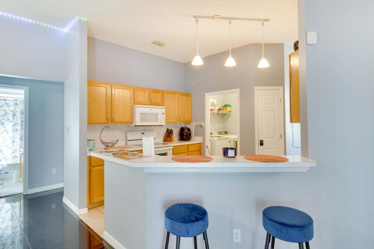 Spacious Orland With Private Pool! Holiday home Orlando