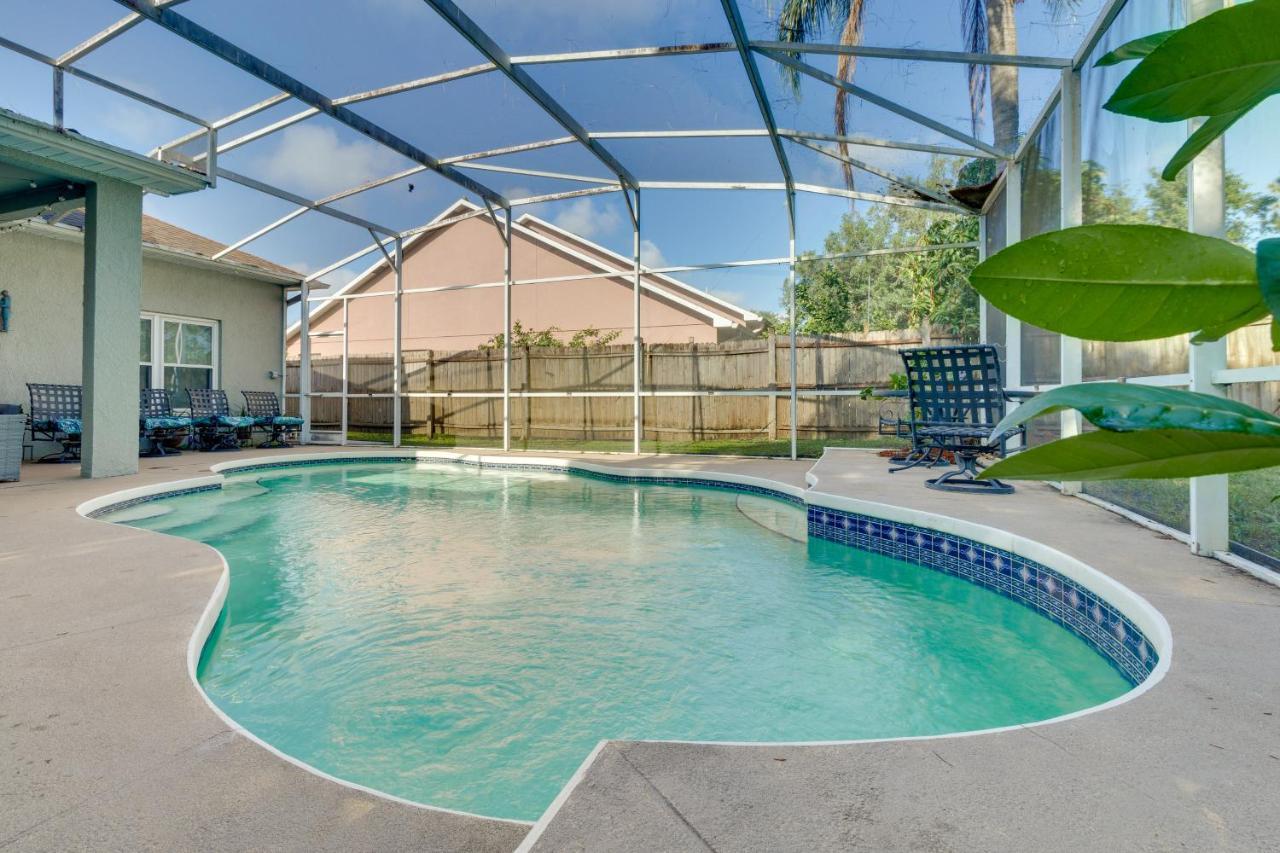 Spacious Orland With Private Pool!