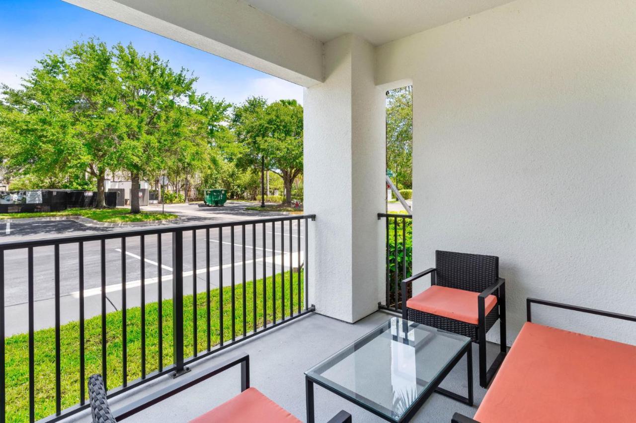 4013 Breakview Drive 108 Apartment