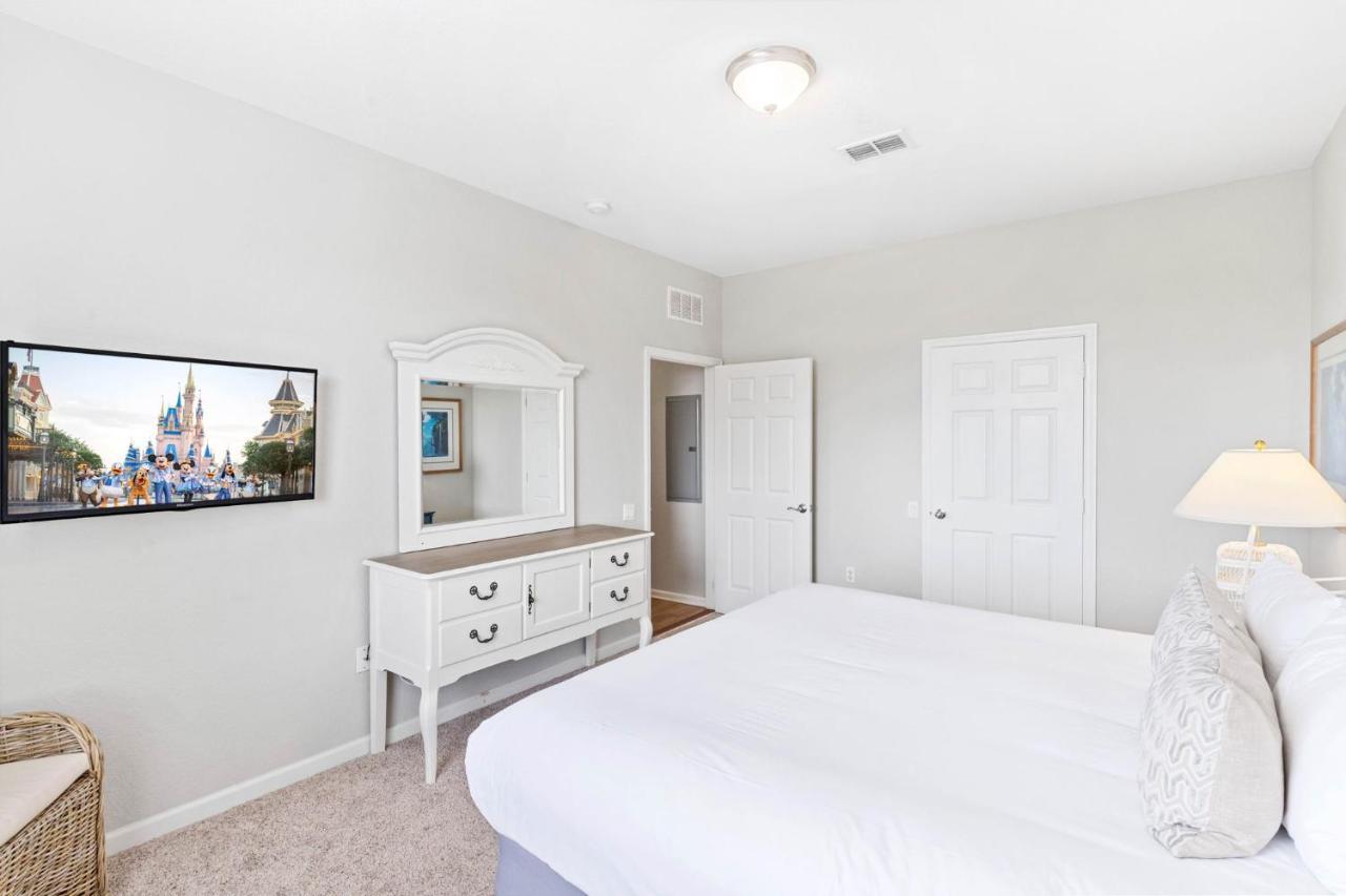 5000 Cayview Avenue 304 Apartment