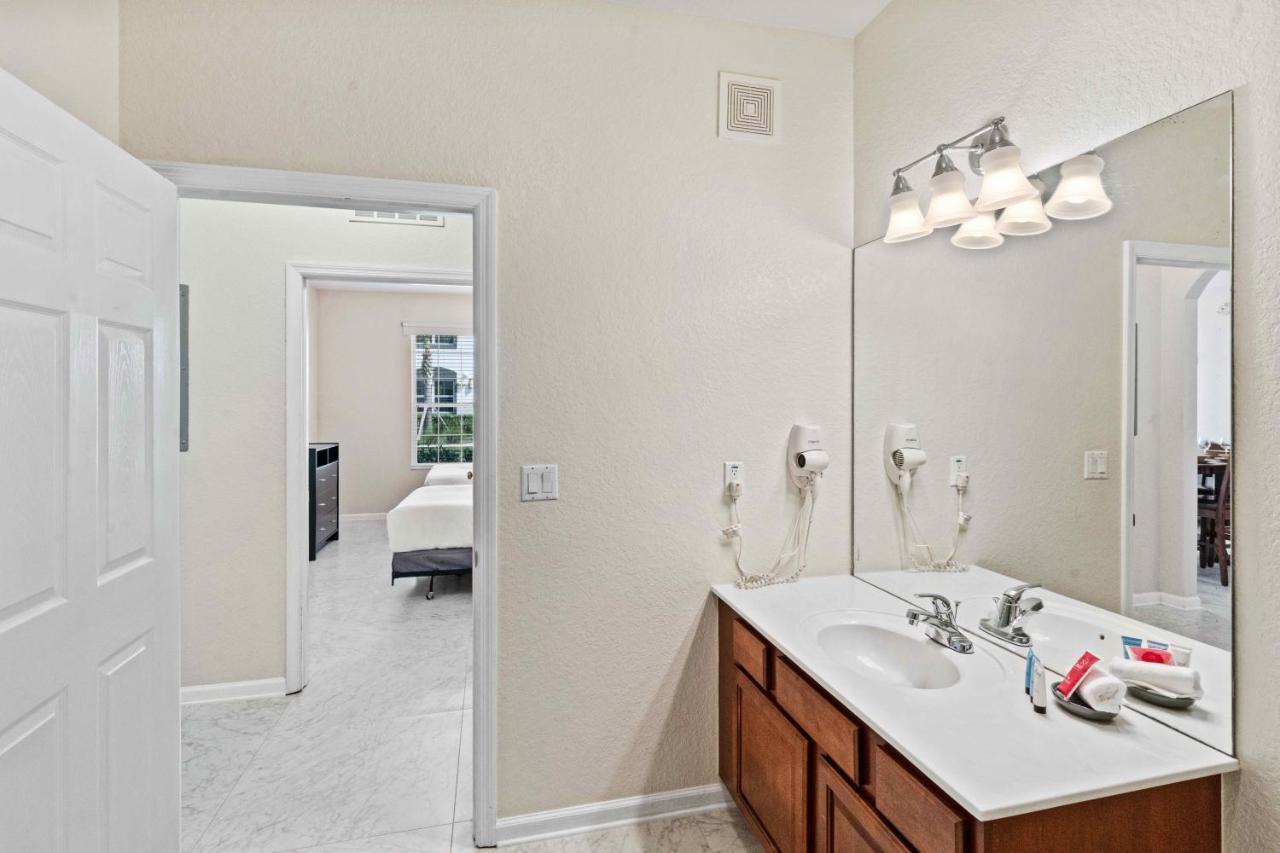 First Floor Vista Cay Wfree Access