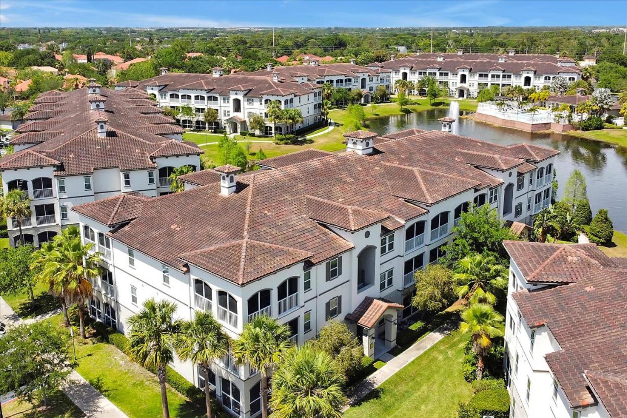 Loftly Luxury: Modern Oasis Near Disney With Pool And Lake Views Orlando