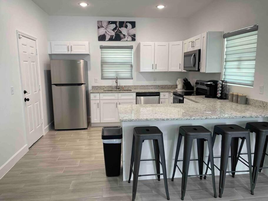 3bd/2bth Near Downtown *