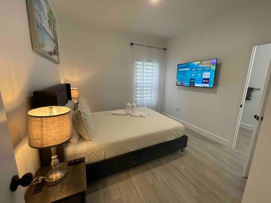 3bd/2bth Near Downtown *
