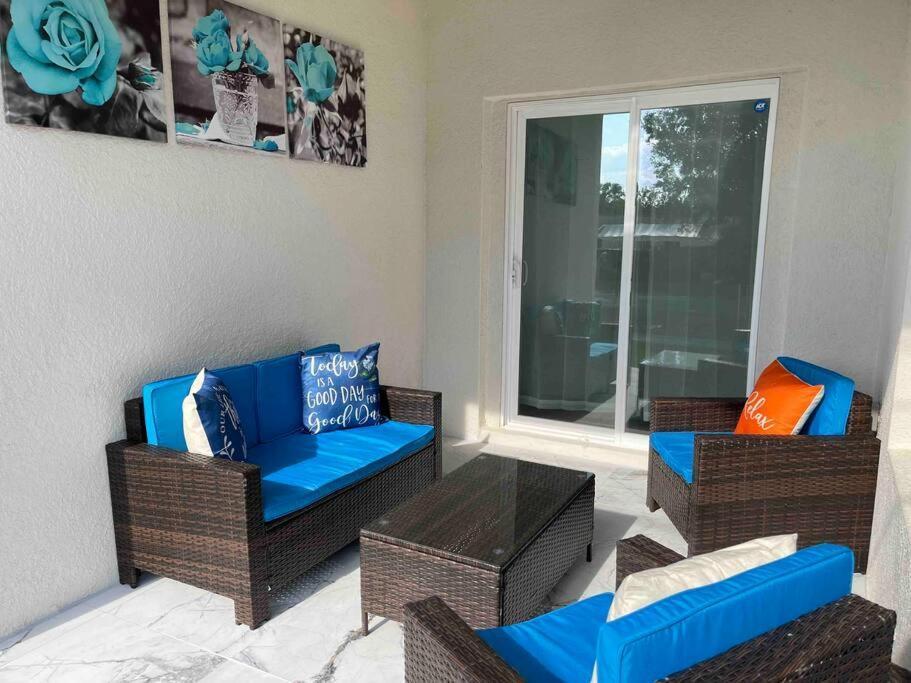 Villa 3bd/2bth Near Downtown
