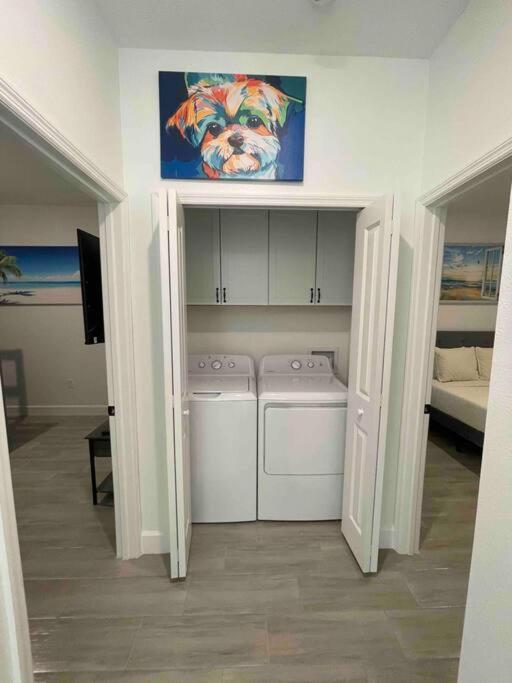3bd/2bth Near Downtown Villa *
