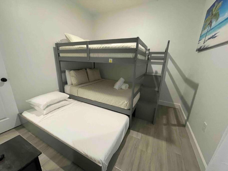 3bd/2bth Near Downtown *