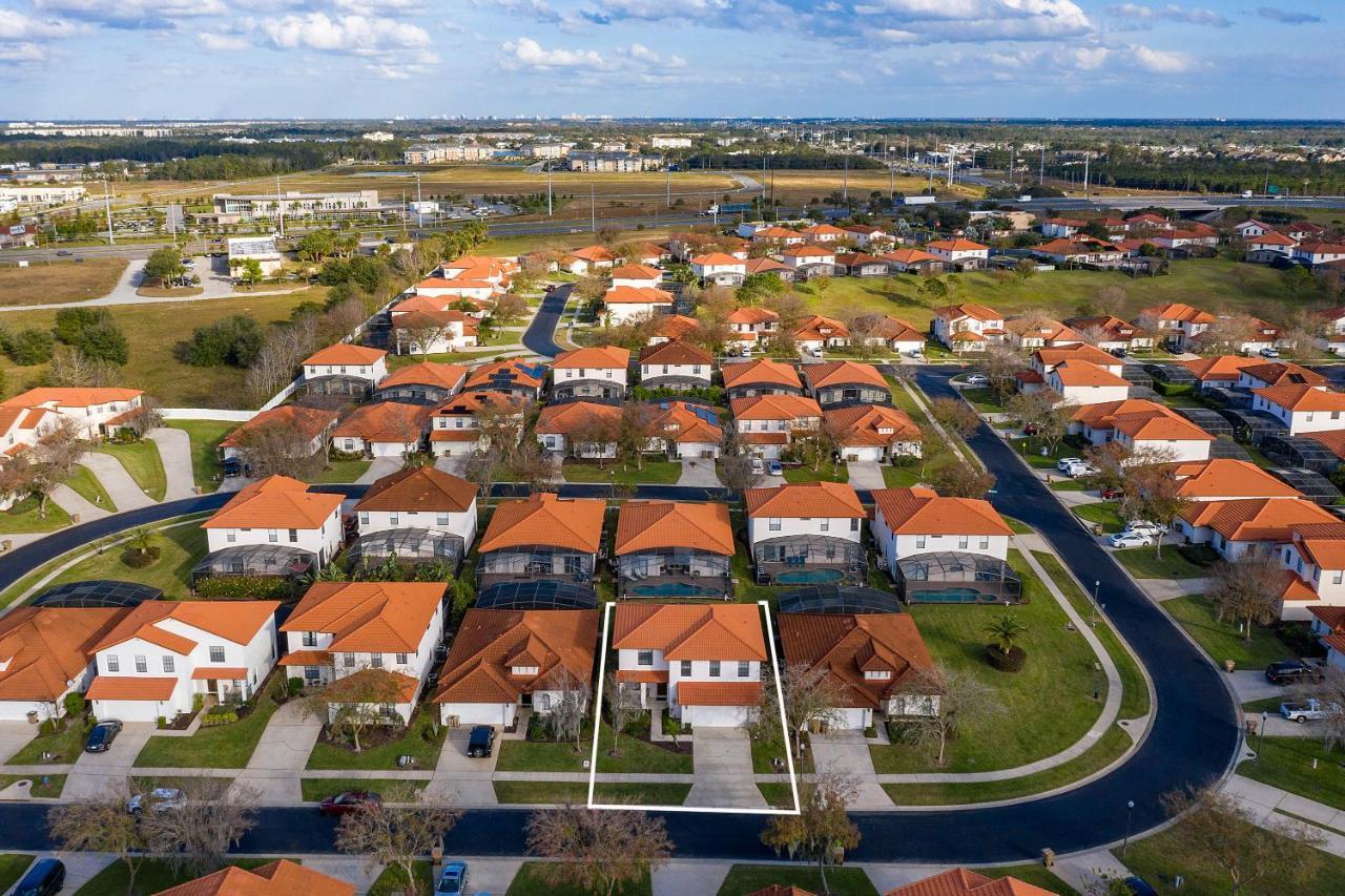 Paradise Styles 4 Bedrooms With 3 Baths Pool And