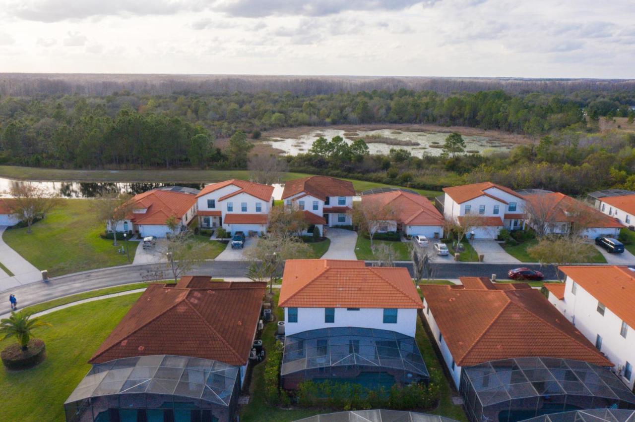 Paradise Styles 4 Bedrooms With 3 Baths Pool And *