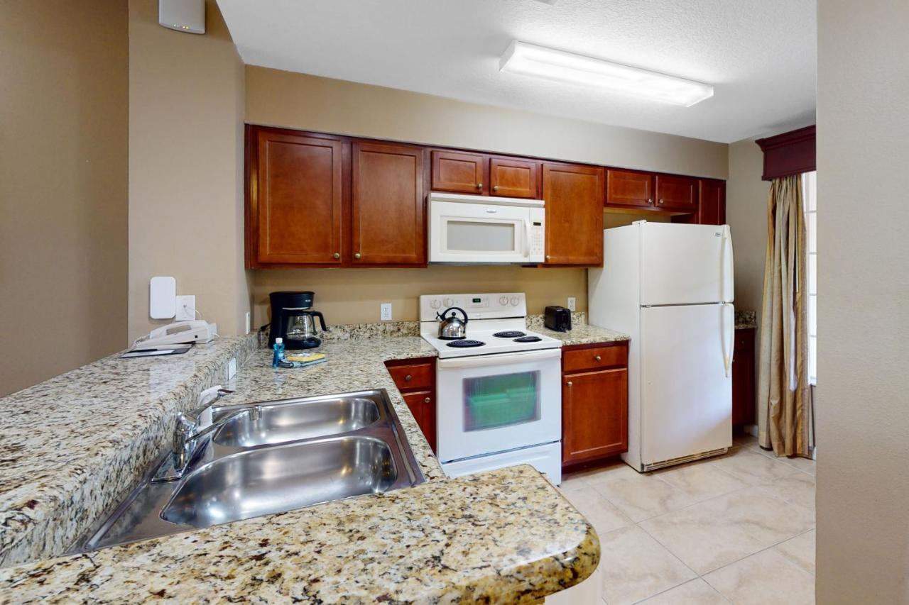 Worldquest Wonderland Apartment