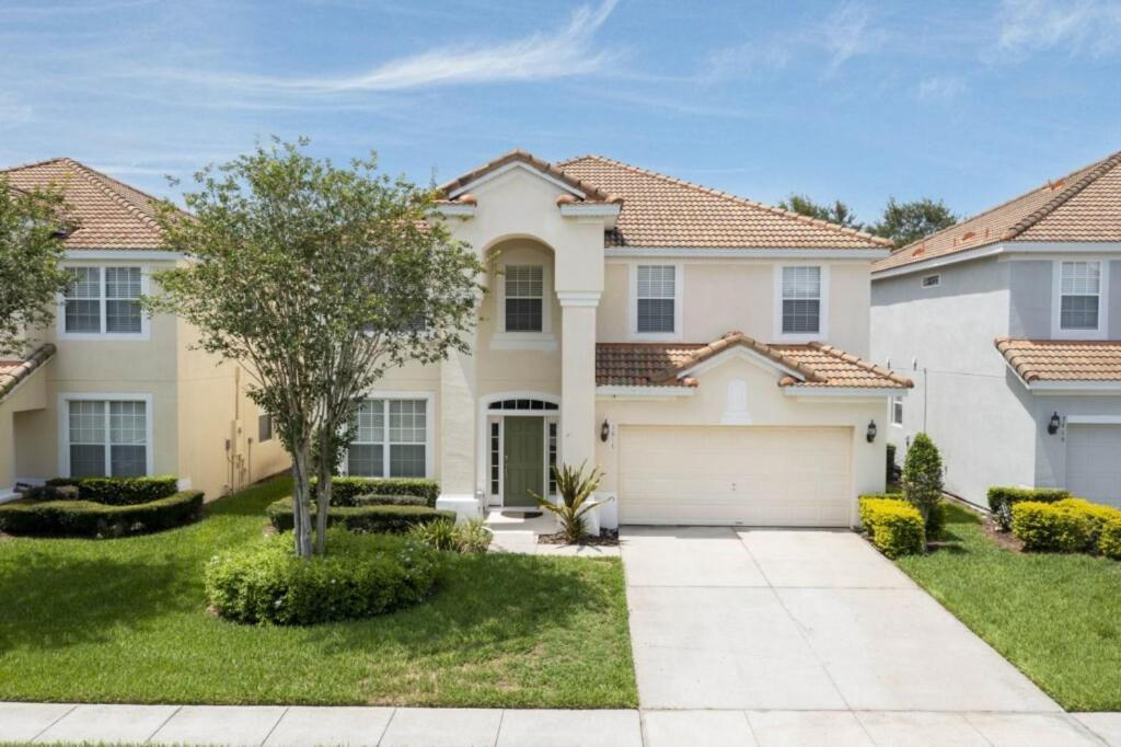 6 Bedrooms Pool And Game - 2 Miles To 7817 Orlando
