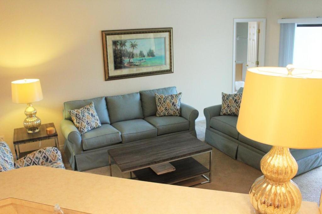 Villa 4 Bedrooms Pool Gated Of High Grove *