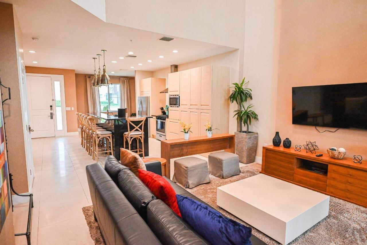 4 Stylish Luxury Villa *