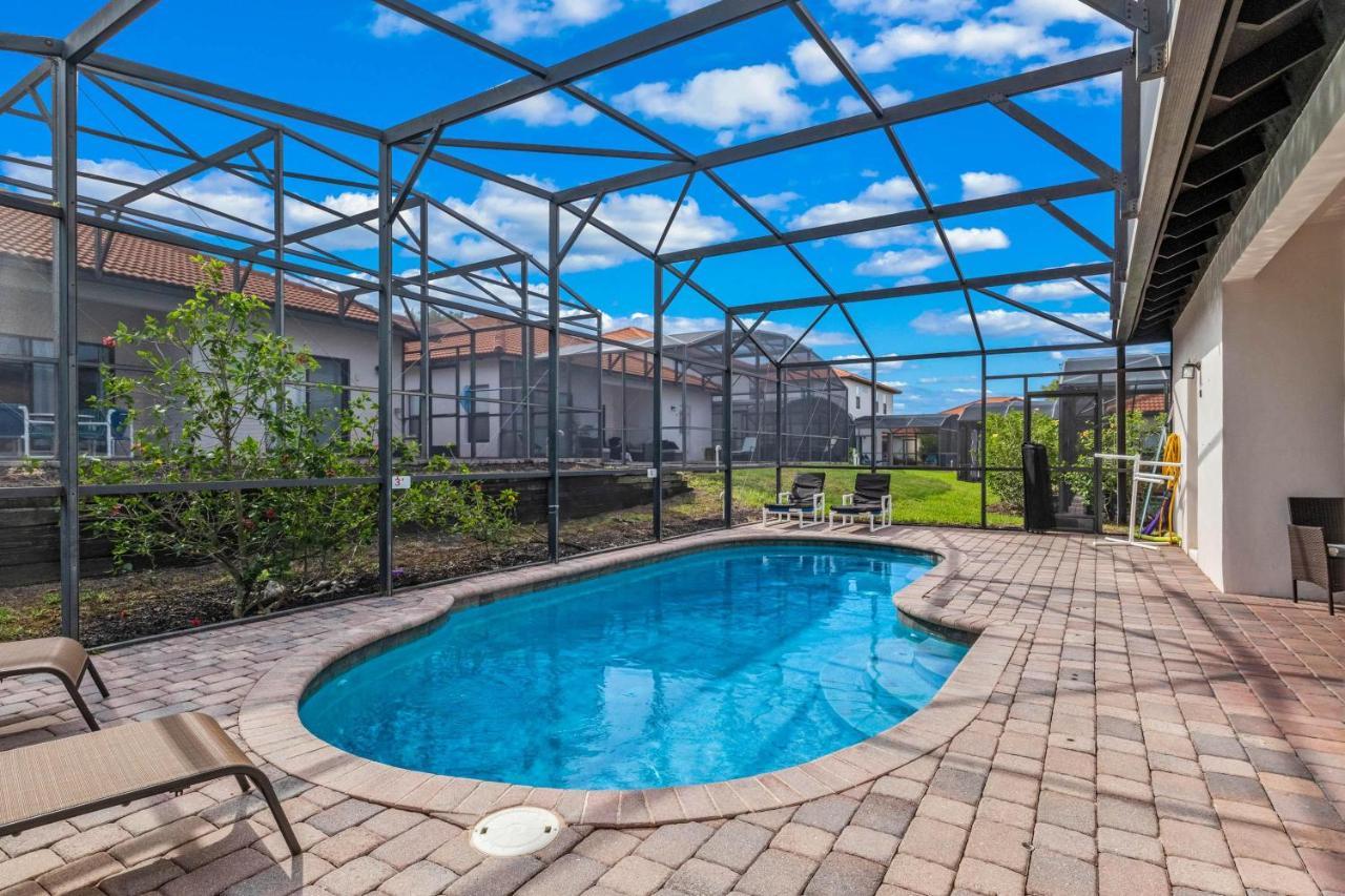 Villa 4 Bedrooms Pool Gated Of High Grove