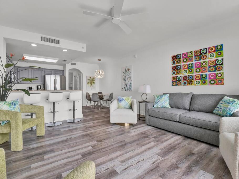 Apartment Huge Pool, Sunrise, Stunning Views Near Disney,409 Orlando