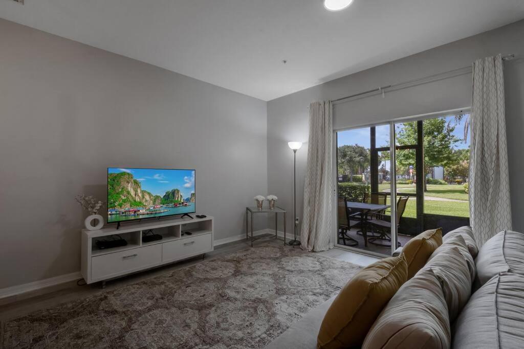 Apartment Pool, Family-friendly - World Class, Modern *