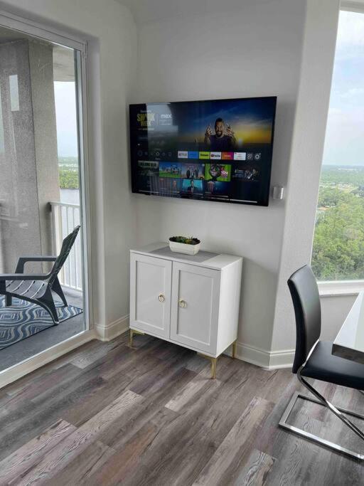 Big Pool, Stunning Lakeview, Sunrise, #1907 Apartment Orlando
