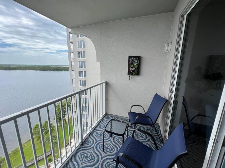 Huge Pool, Sunrise Lakeview 12th Floor Near Disney * Orlando