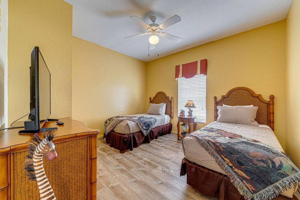Exquisite 3 Bdr Minutes To Apartment *