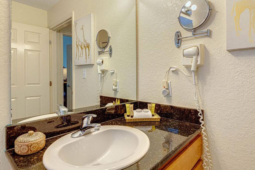 Exquisite 3 Bdr Minutes To * Orlando