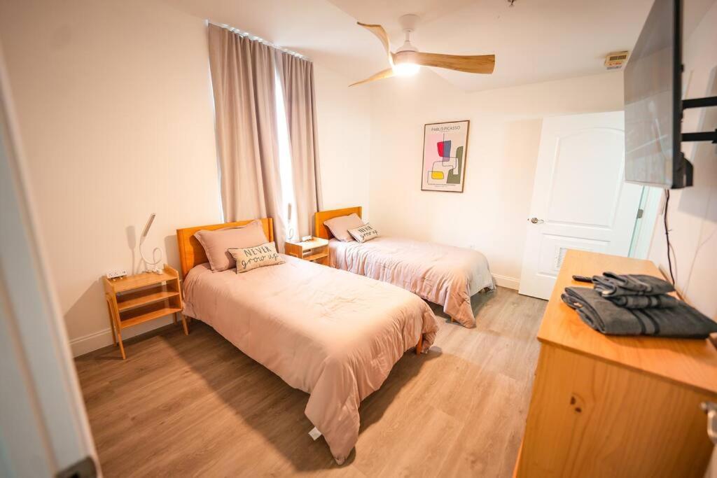 - Blue Heron Great - 7 Pax * Orlando