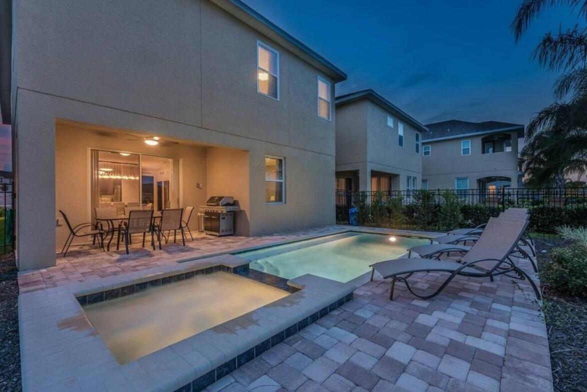 Gorgeous W Game Heated Pool