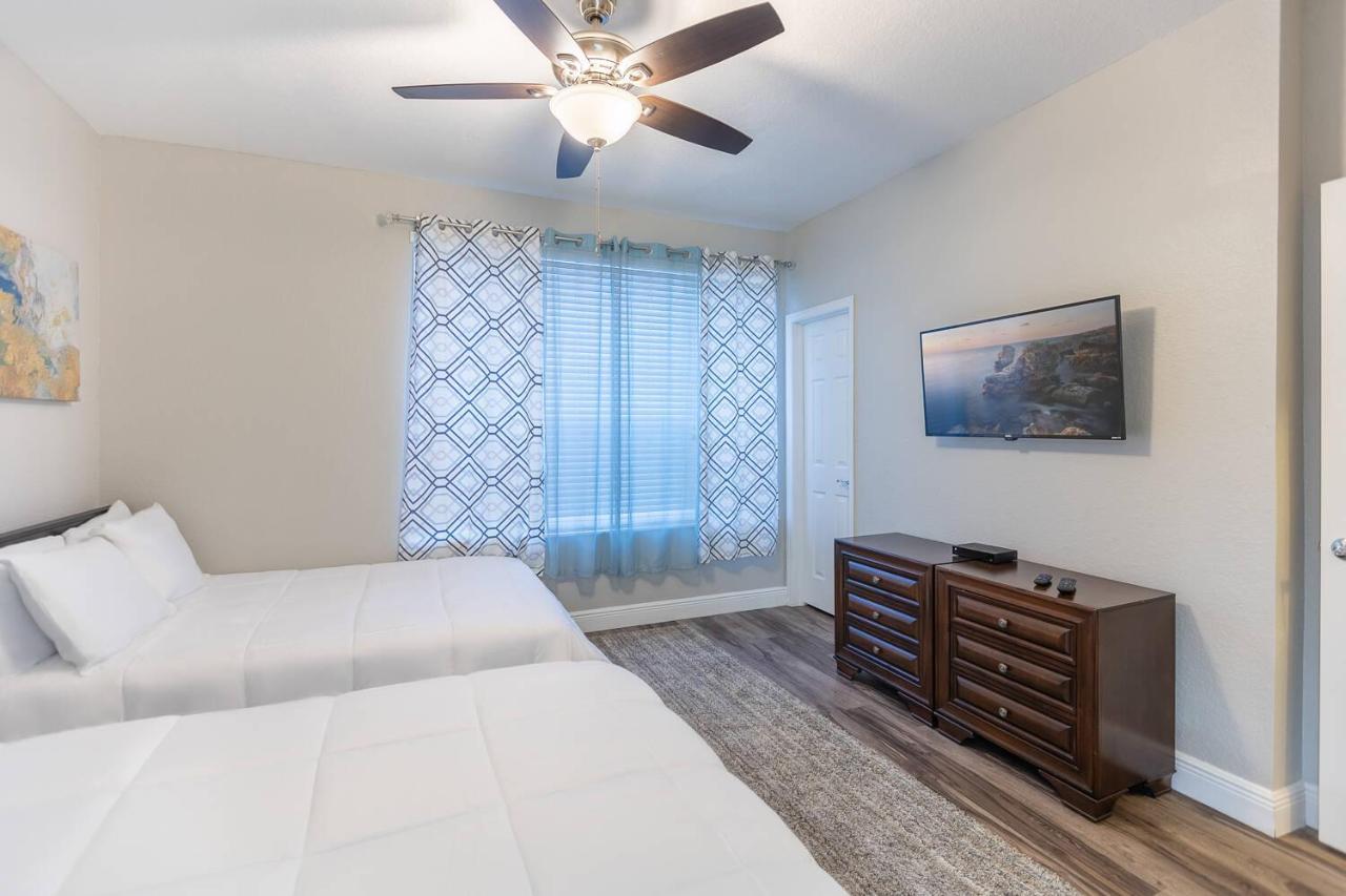3br Townhouse W Perfect Location *