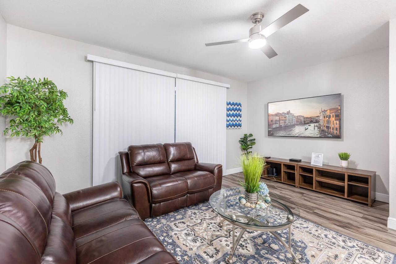 3br Townhouse W Perfect Location Holiday home *