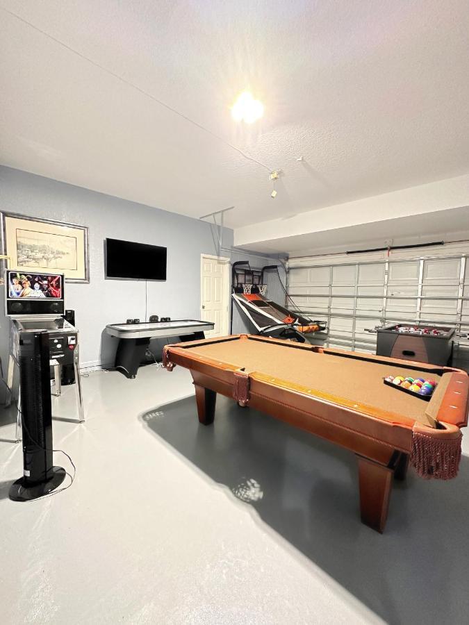 Luxry 6 Miles From Villa *