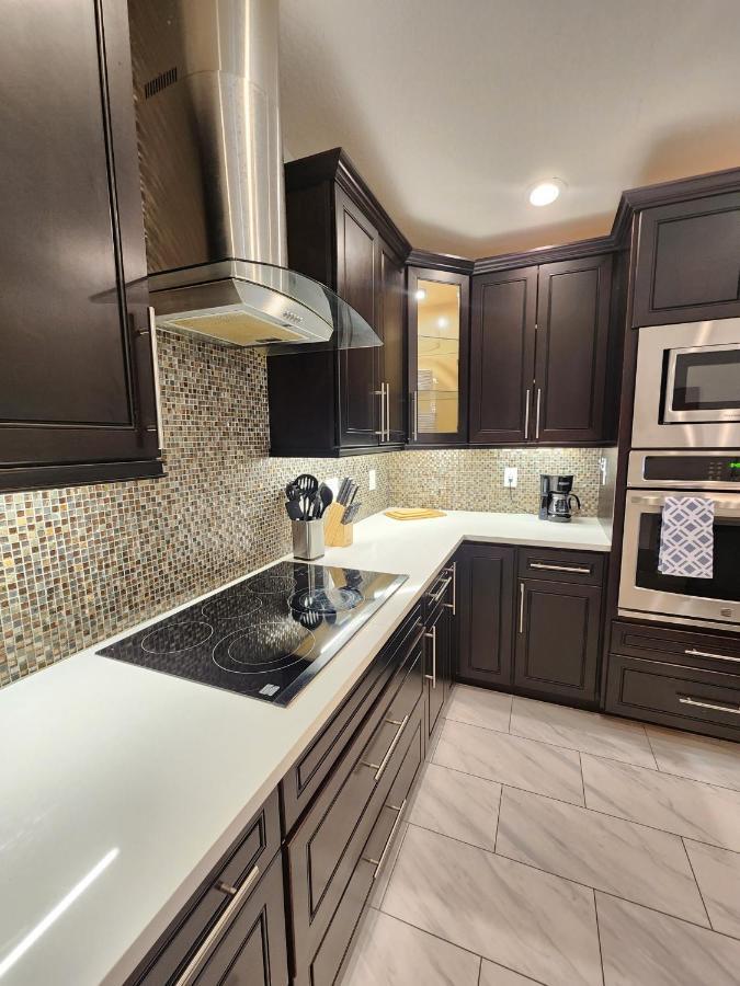 The Orlando@college Park. Sleeps16 * Orlando