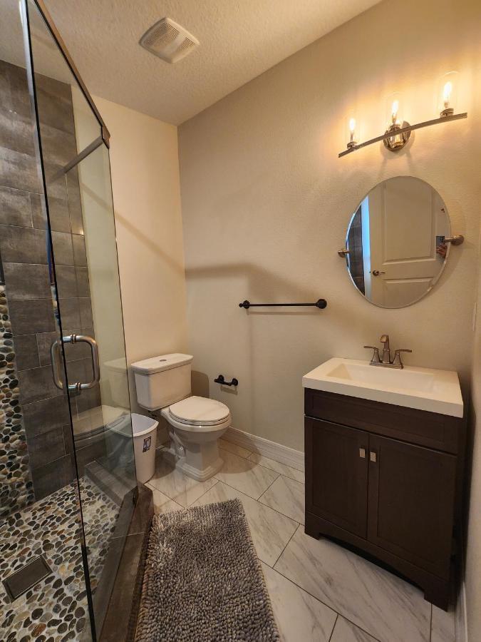The Orlando@college Park. Sleeps16