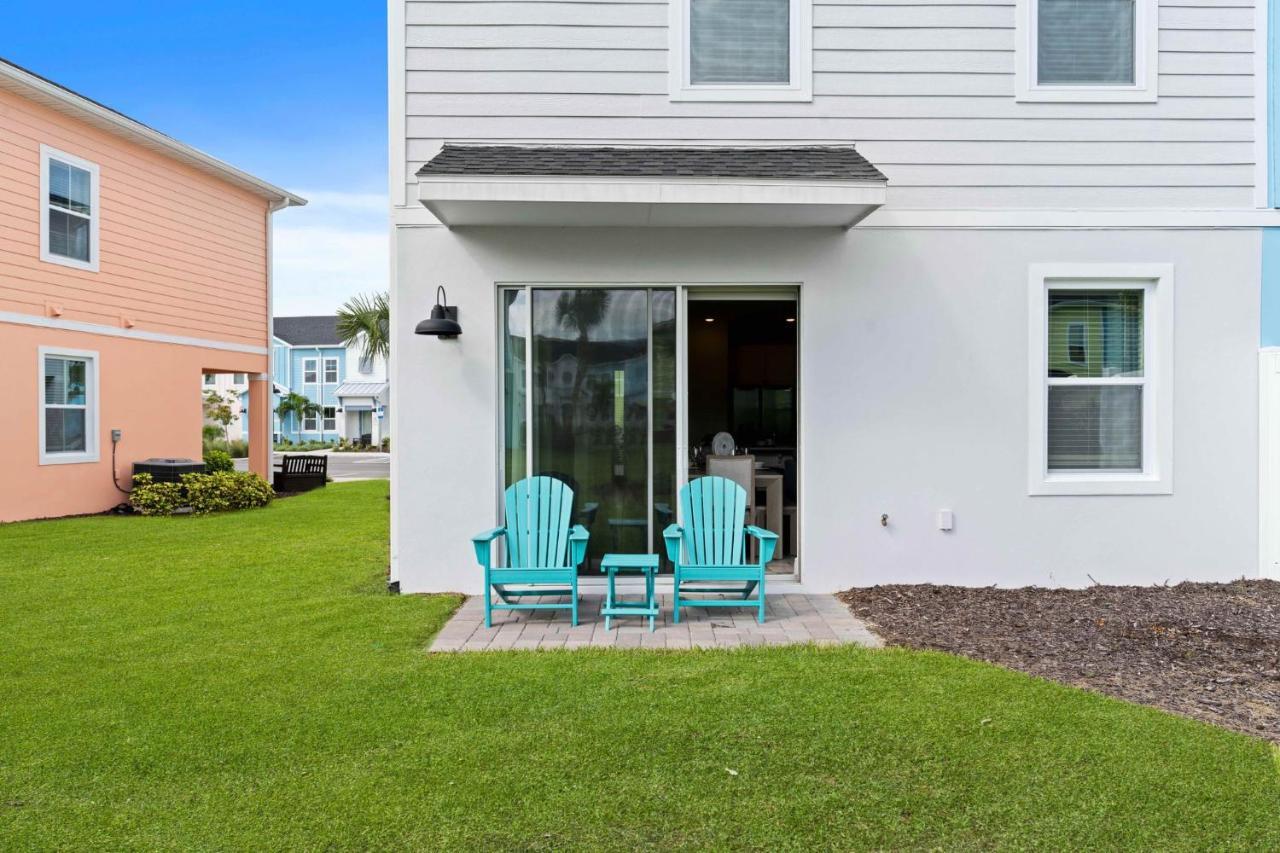 2959 Castaway Lane *