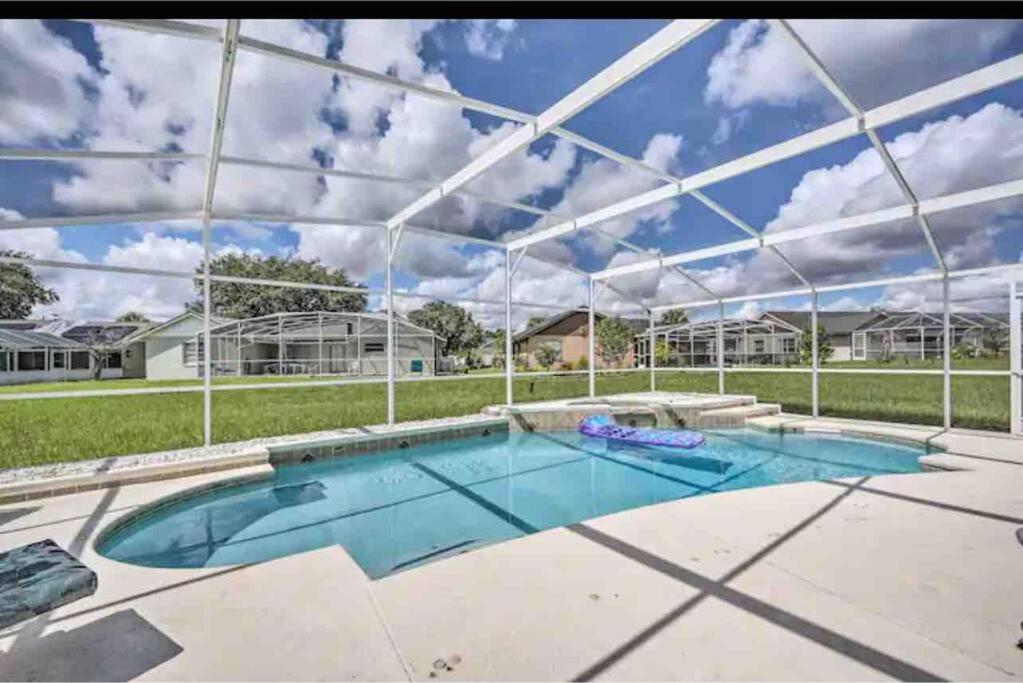 Holiday home Heated Pool, And Game *