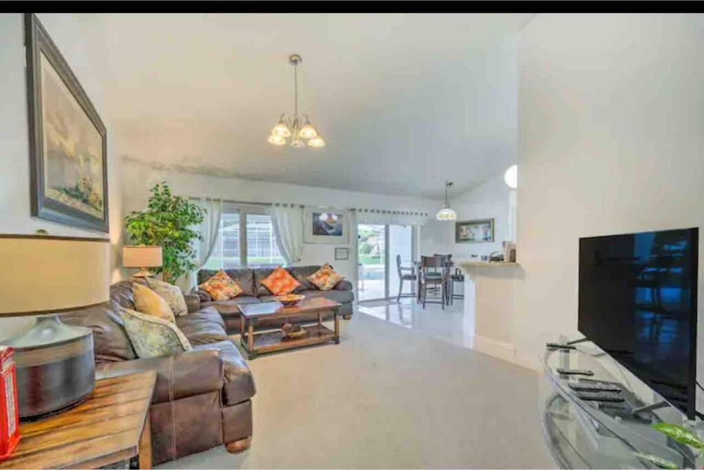 Heated Pool, And Game Holiday home *