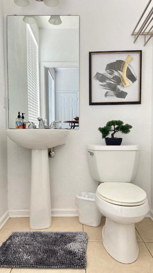 P.19 # Vista Cay Newly Remodeled Walking Distance From Occc Orlando
